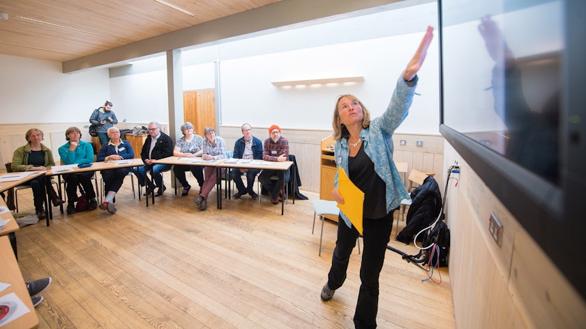 Graduate School lecturer Ruth Stevenson runs a workshop at the 2018 CAT members' conference.